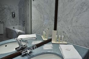 Golden Tulip De' Medici Hotel