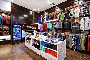 DoubleTree by Hilton Deadwood at Cadillac Jack's