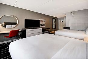 DoubleTree by Hilton Deadwood at Cadillac Jack's