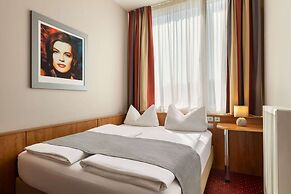 Amedia Express Passau Trademark Collection by Wyndham