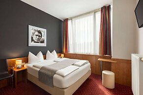 Amedia Express Passau Trademark Collection by Wyndham