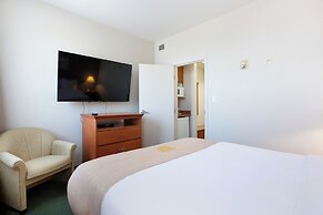Lakeview Inns & Suites - Okotoks