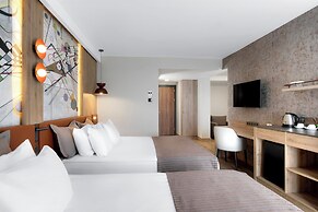 Best Western Plus Khan Hotel