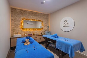 Best Western Plus Khan Hotel