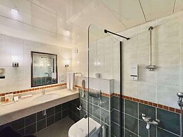 Best Western Plus Khan Hotel