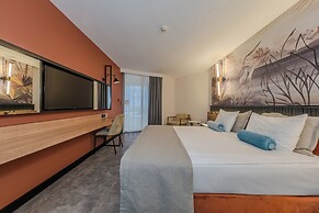 Best Western Plus Khan Hotel