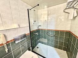 Best Western Plus Khan Hotel