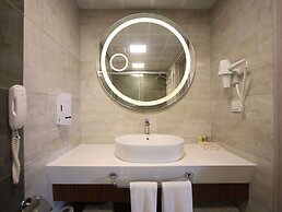 Best Western Plus Khan Hotel