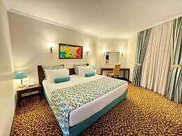 Best Western Plus Khan Hotel