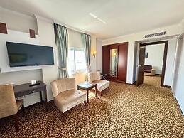 Best Western Plus Khan Hotel