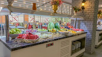 Best Western Plus Khan Hotel