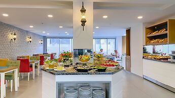 Best Western Plus Khan Hotel