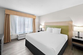 Country Inn & Suites by Radisson, Topeka West, KS