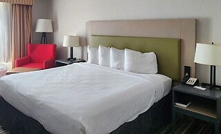 Country Inn & Suites by Radisson, Topeka West, KS