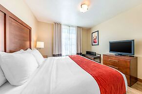 Comfort Inn & Suites Lancaster Antelope Valley