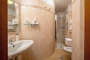 Hotel Annabella Roof Terrace