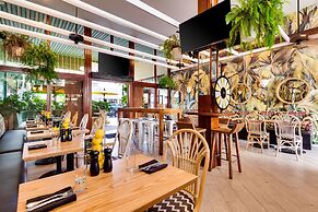 Clinton Hotel South Beach