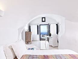 Katikies Chromata Santorini - The Leading Hotels of the World