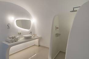 Katikies Chromata Santorini - The Leading Hotels of the World
