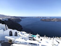 Katikies Chromata Santorini - The Leading Hotels of the World