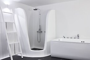 Katikies Chromata Santorini - The Leading Hotels of the World