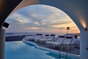 Katikies Chromata Santorini - The Leading Hotels of the World