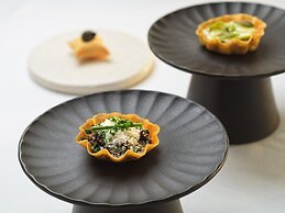 Katikies Chromata Santorini - The Leading Hotels of the World