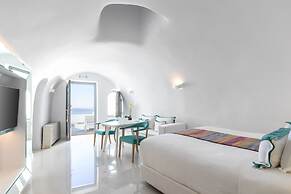 Katikies Chromata Santorini - The Leading Hotels of the World