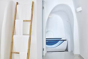 Katikies Chromata Santorini - The Leading Hotels of the World