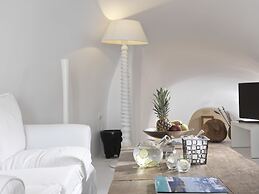 Katikies Chromata Santorini - The Leading Hotels of the World