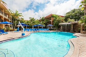 Coconut Cove All-Suite Hotel