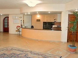 Hotel Akrabello