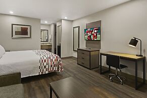 Red Roof Inn & Suites Irving – DFW Airport South
