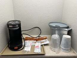 Red Roof Inn & Suites Irving – DFW Airport South