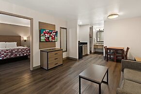 Red Roof Inn & Suites Irving – DFW Airport South