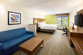 Holiday Inn Express & Suites Atlanta - Tucker Northlake by IHG