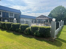 American Inn  - Pontotoc