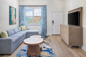 Harborside Resort & Vacation Rentals at Atlantis