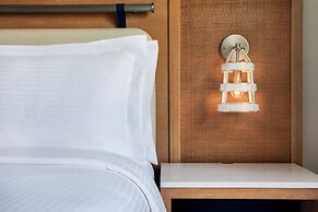 Harborside Resort & Vacation Rentals at Atlantis