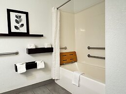 Country Inn & Suites by Radisson, Novi, MI