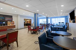 Holiday Inn Express Hotel & Suites Woodhaven by IHG