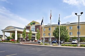 Holiday Inn Express Hotel & Suites Woodhaven by IHG