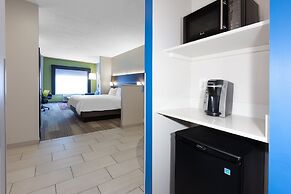 Holiday Inn Express Hotel & Suites Woodhaven by IHG