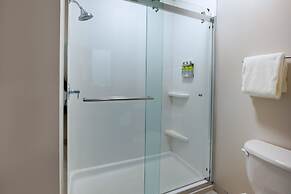 Holiday Inn Express Hotel & Suites Woodhaven by IHG