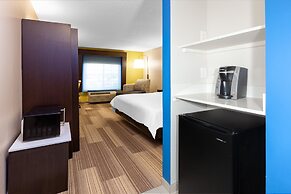 Holiday Inn Express Hotel & Suites Woodhaven by IHG