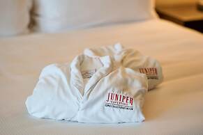 Juniper Hotel Cupertino, Curio Collection by Hilton