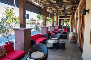 Juniper Hotel Cupertino, Curio Collection by Hilton