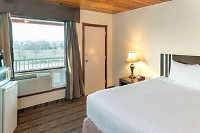 Econo Lodge Inn & Suites