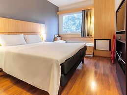 ibis Piracicaba