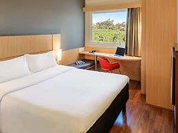 ibis Piracicaba